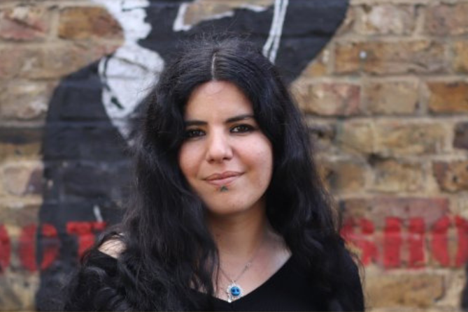 Faces Afraid of the Mirror